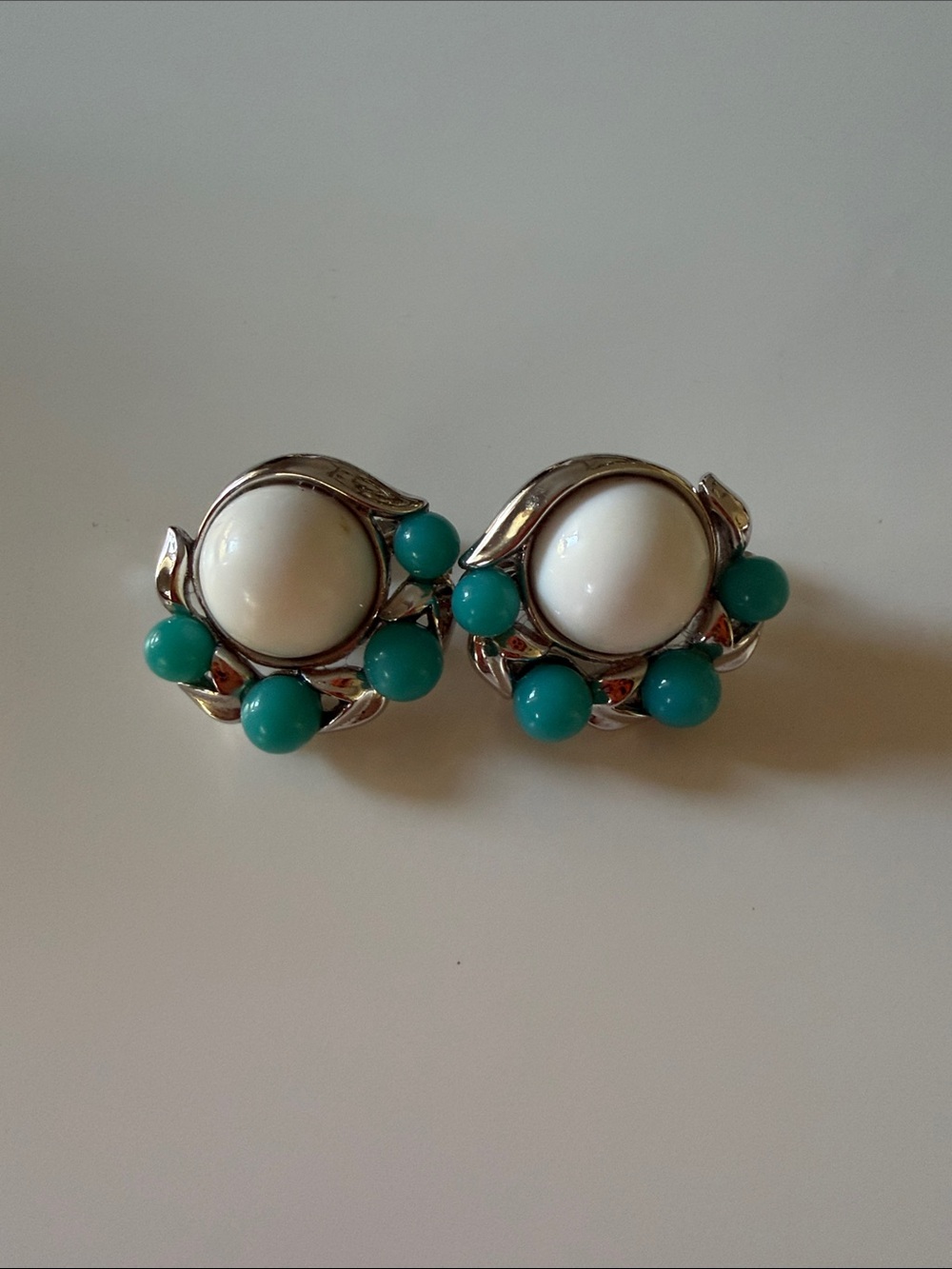 Trifari White Cabochon and Turquoise Bead Cluster Clip Earrings